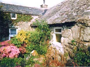 Front view of Gilfach Cottage